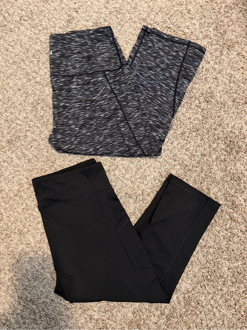 Athletic capris women’s large